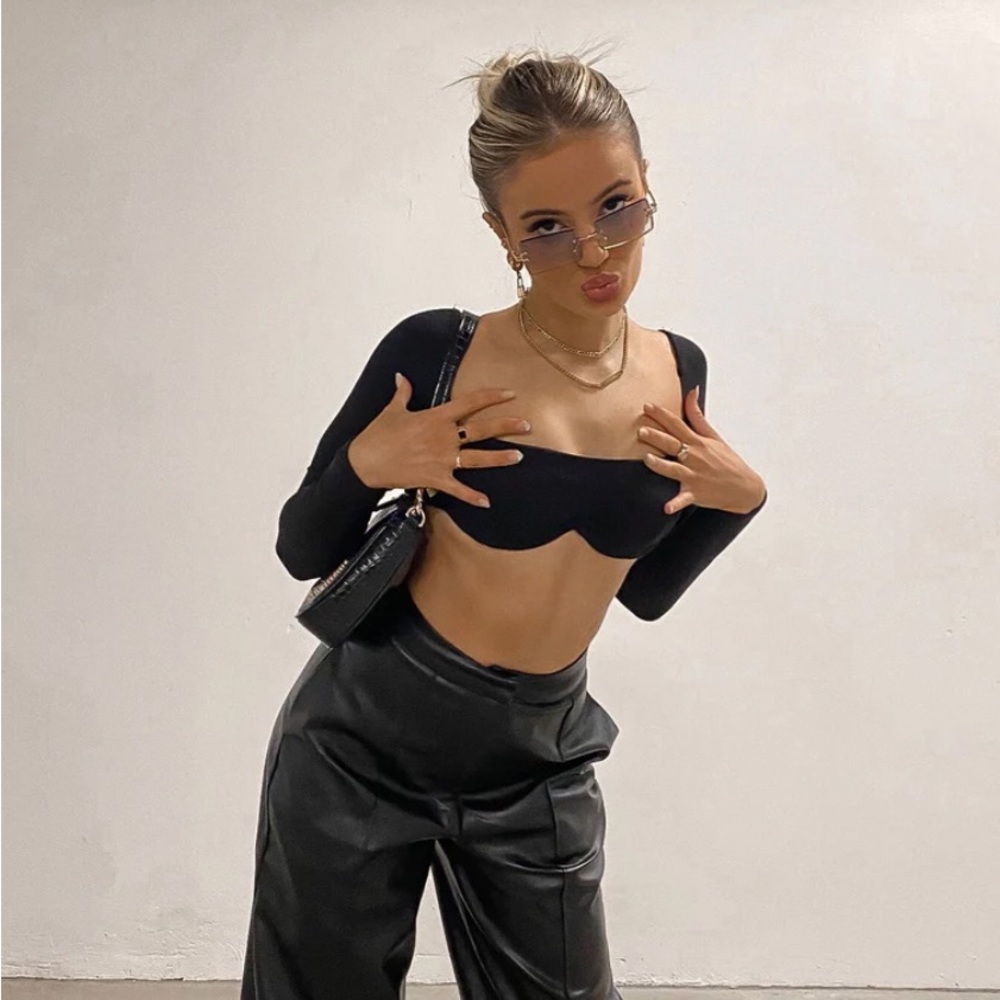 PRINCESS POLLY BECCA LONG SLEEVE CROP TOP BLACK